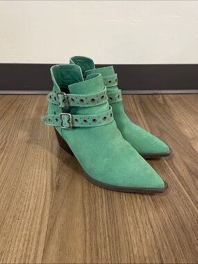 naughty monkey Green Suede Pointed Ankle Boots with Buckle Straps